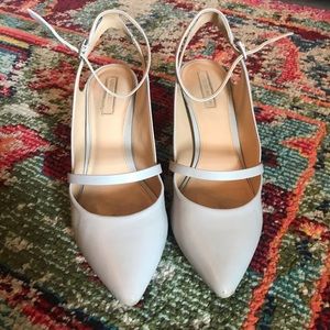 Antonio Melani low heel pump. Great work shoe!